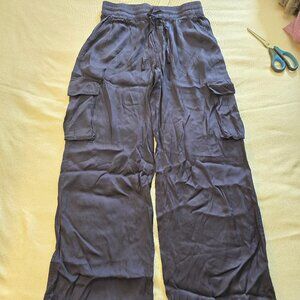 Aerie Cargo Pants Womens XS Navy Wide Leg NWT NEW Extra Small Silk Feeling Light